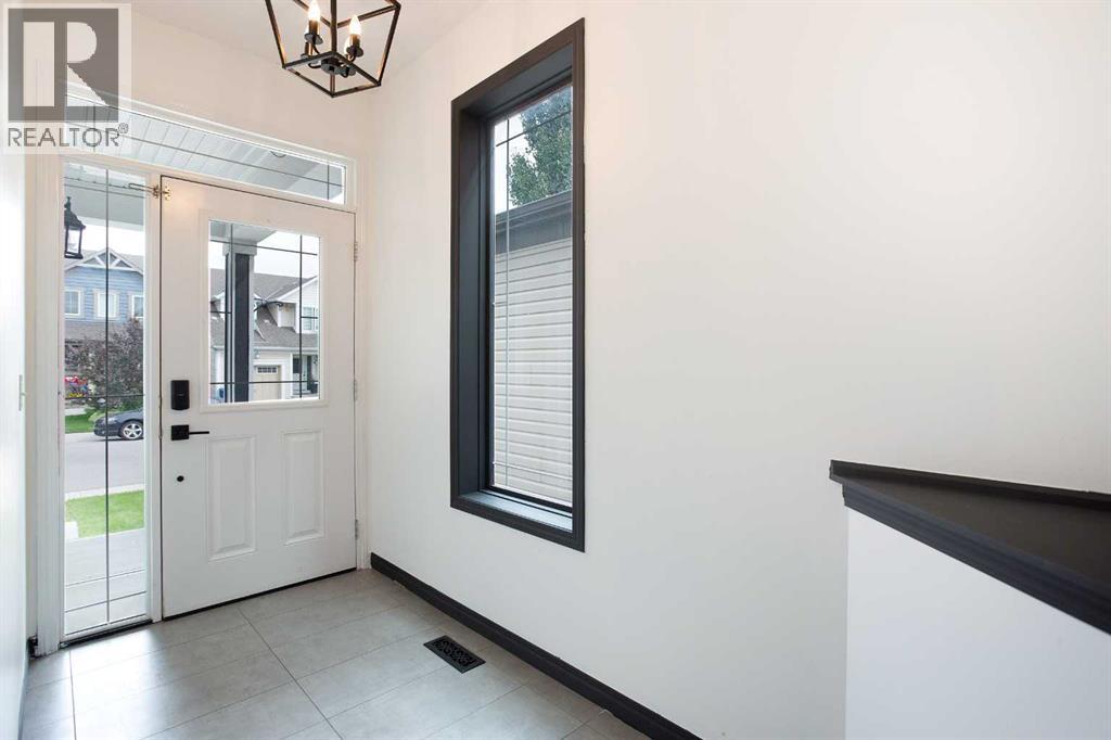 Photo 14 of 523 Windbrook Heights Sw, Airdrie AB