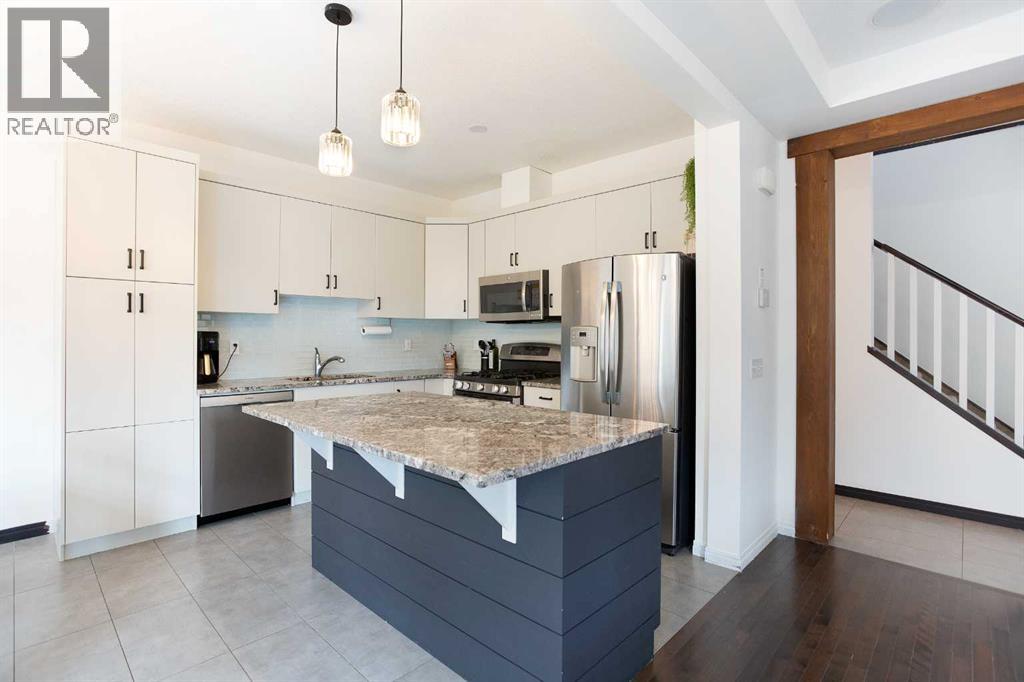 Photo 8 of 523 Windbrook Heights Sw, Airdrie AB
