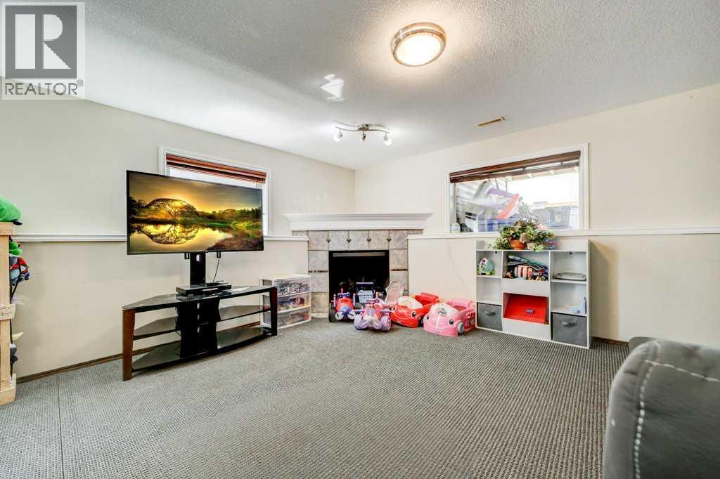 Photo 33 of 338 Kodiak Boulevard N, Lethbridge AB
