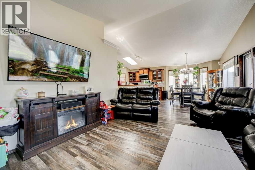 Photo 17 of 338 Kodiak Boulevard N, Lethbridge AB