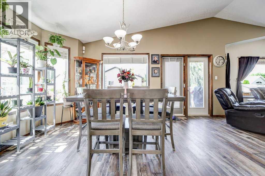 Photo 12 of 338 Kodiak Boulevard N, Lethbridge AB