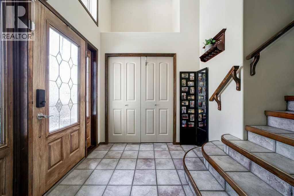 Photo 5 of 338 Kodiak Boulevard N, Lethbridge AB