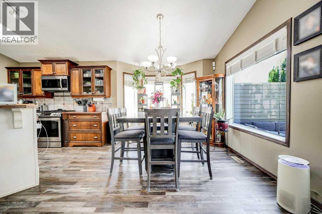 Photo 13 of 338 Kodiak Boulevard N, Lethbridge AB