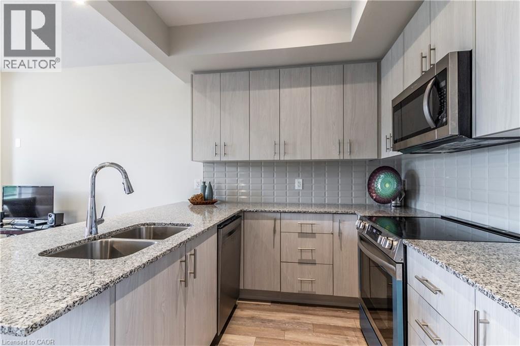Photo 12 of 10 Birmingham Drive Unit 95, Cambridge ON