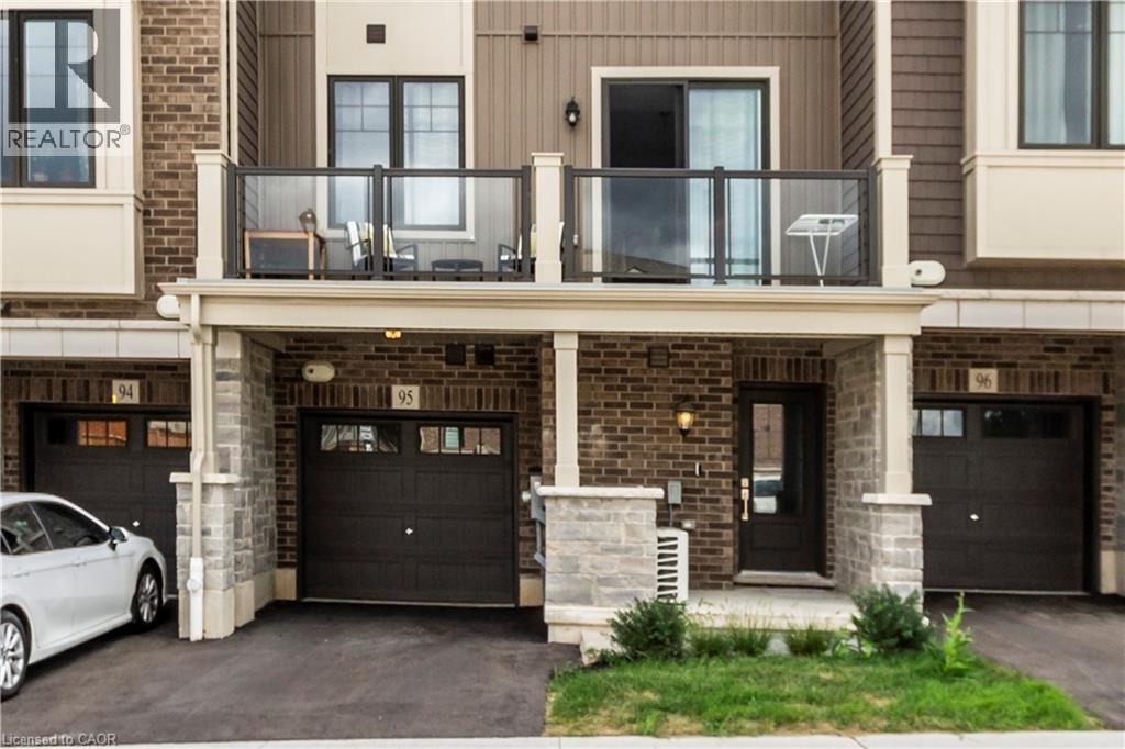 Photo 3 of 10 Birmingham Drive Unit 95, Cambridge ON