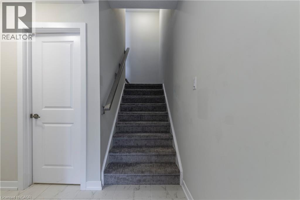 Photo 6 of 10 Birmingham Drive Unit 95, Cambridge ON