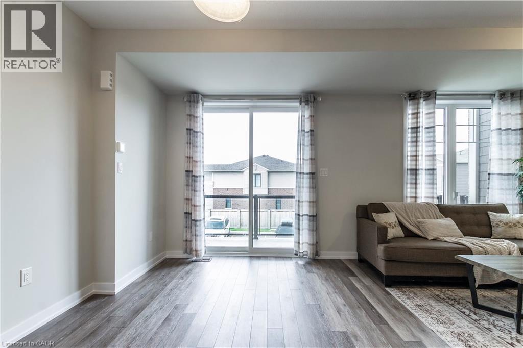 Photo 14 of 10 Birmingham Drive Unit 95, Cambridge ON