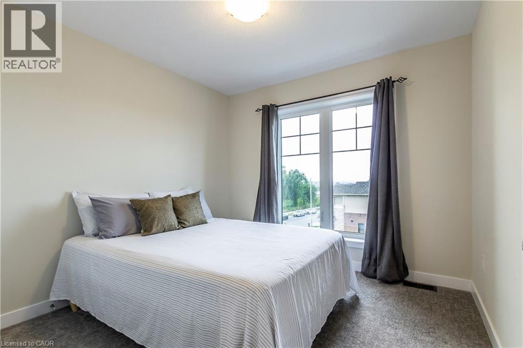 Photo 19 of 10 Birmingham Drive Unit 95, Cambridge ON