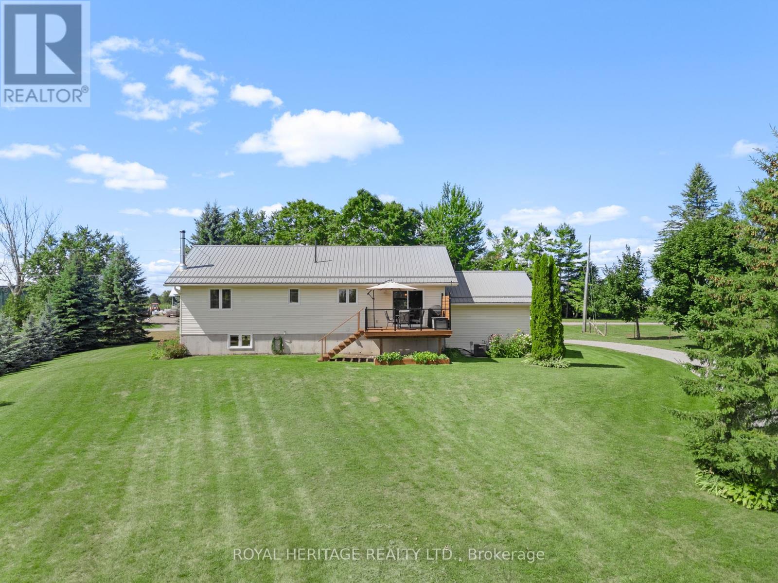 Photo 32 of 108 Beach Road, Kawartha Lakes ON