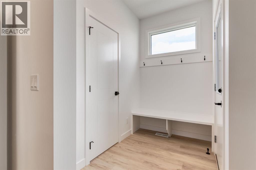 Photo 14 of 146 Belvedere Crescent Se, Calgary AB