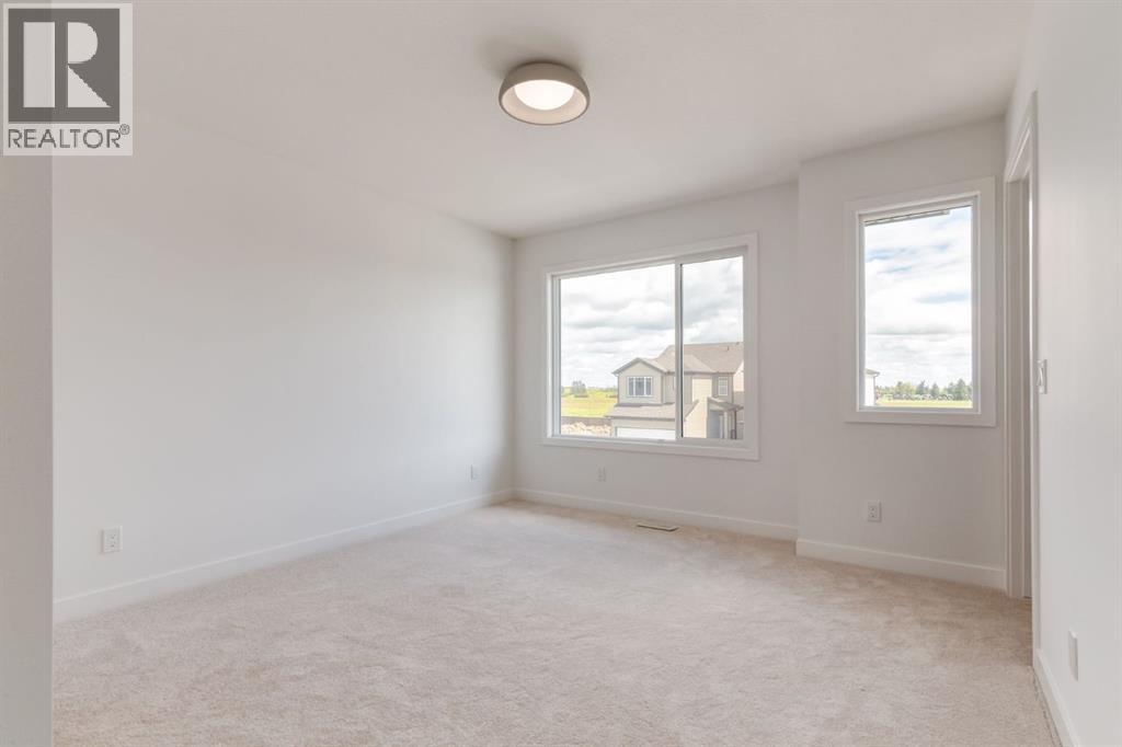 Photo 23 of 146 Belvedere Crescent Se, Calgary AB