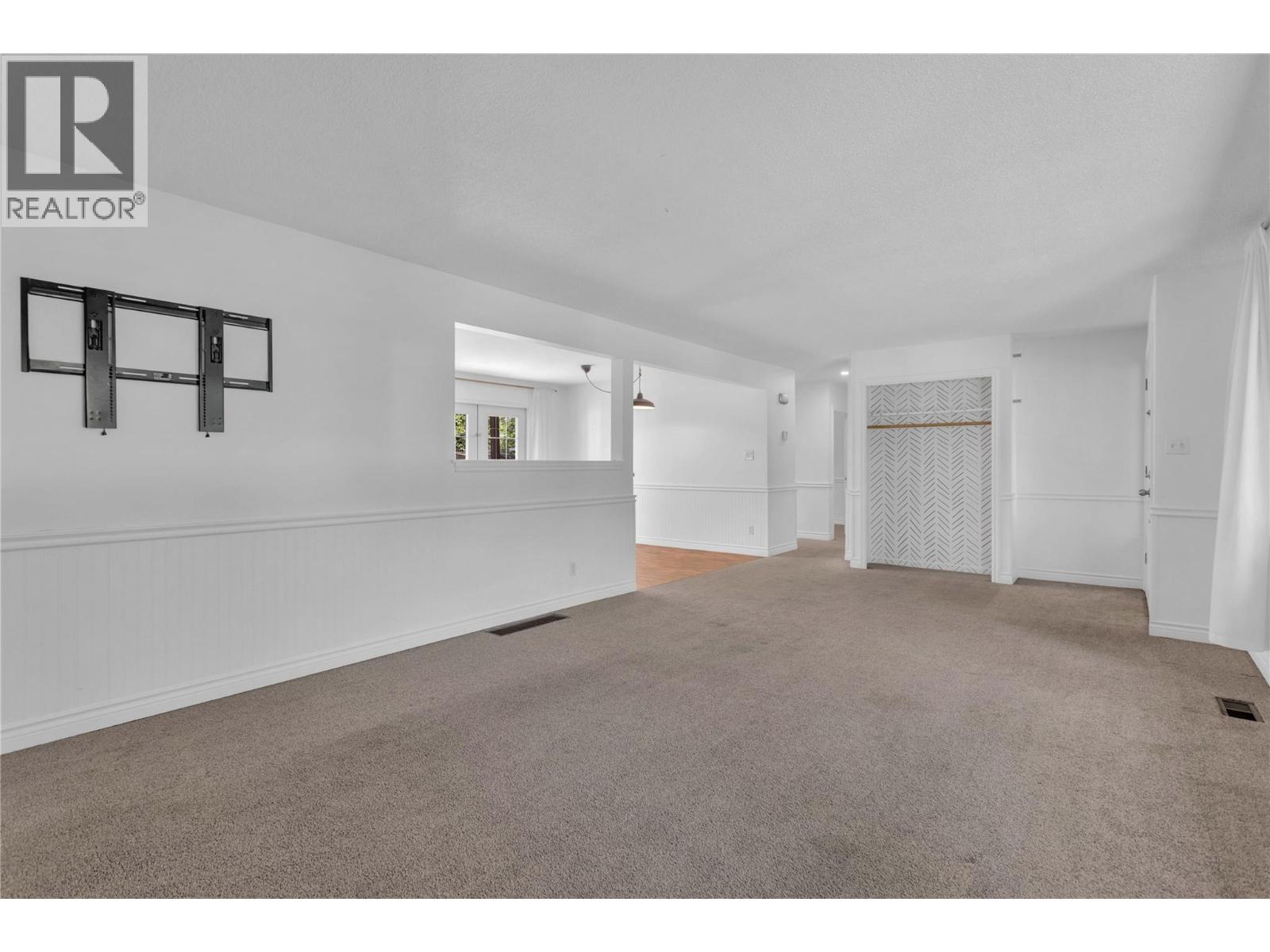  455 Donhauser Road, Kelowna