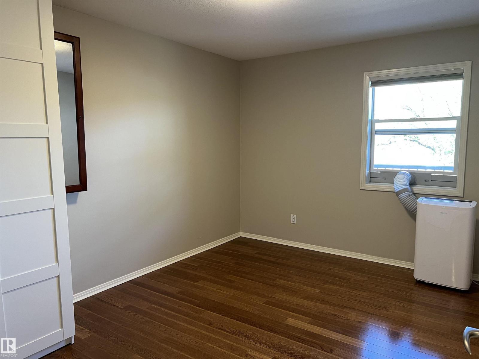 Photo 15 of 301 8215 84 Av Nw, Edmonton AB