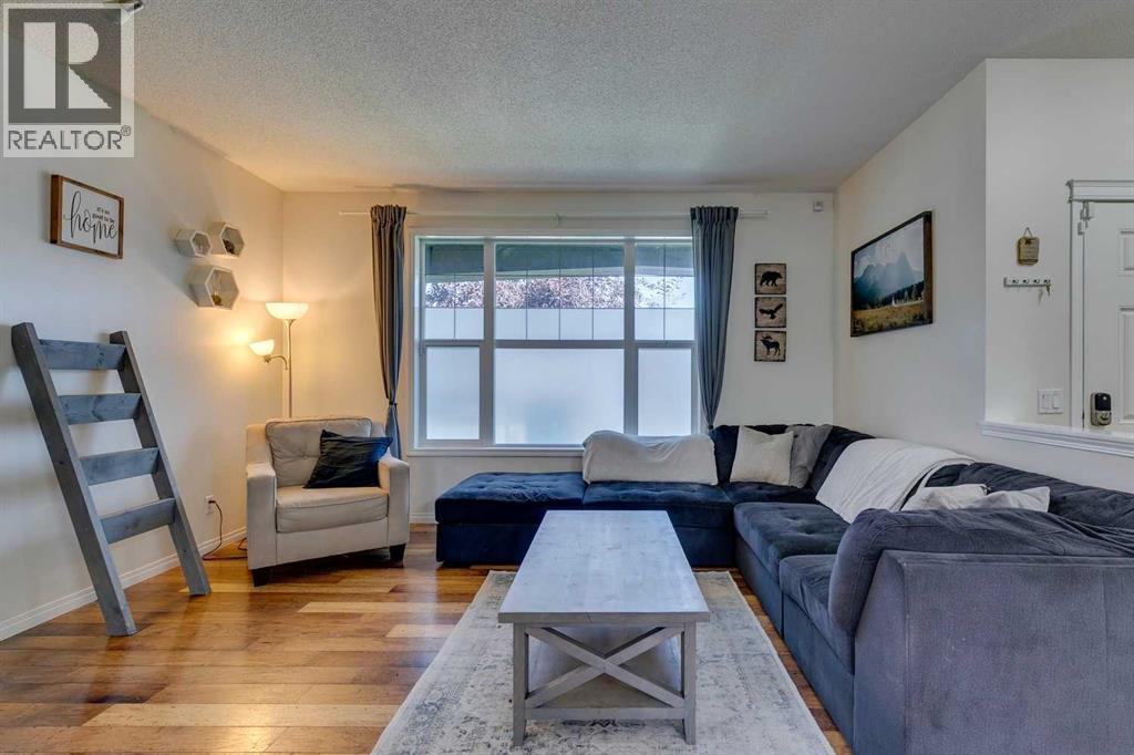 Photo 5 of 91 Silverado Plains Manor Sw, Calgary AB