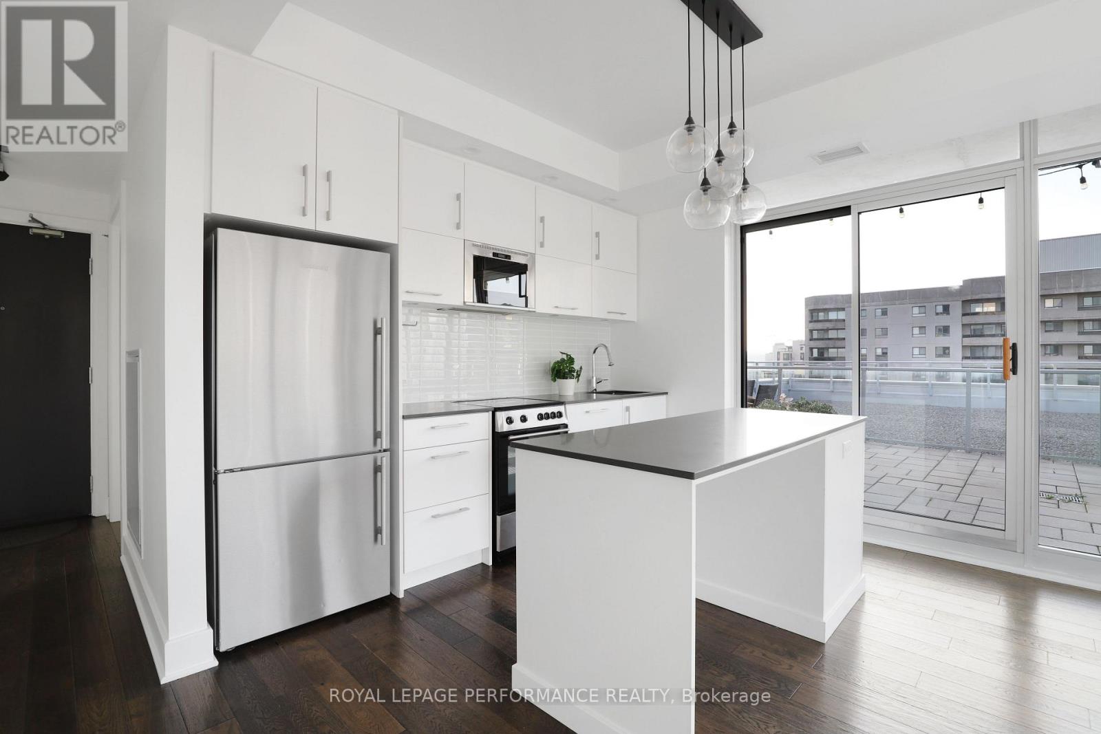 Photo 6 of 1603 255 Bay Street, Ottawa ON
