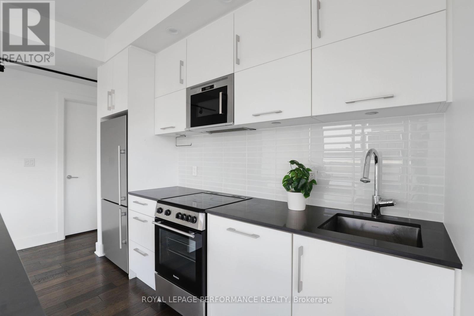Photo 8 of 1603 255 Bay Street, Ottawa ON