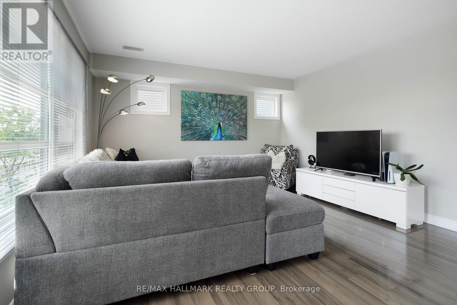 Photo 13 of 763 Chapman Mills Drive, Ottawa ON