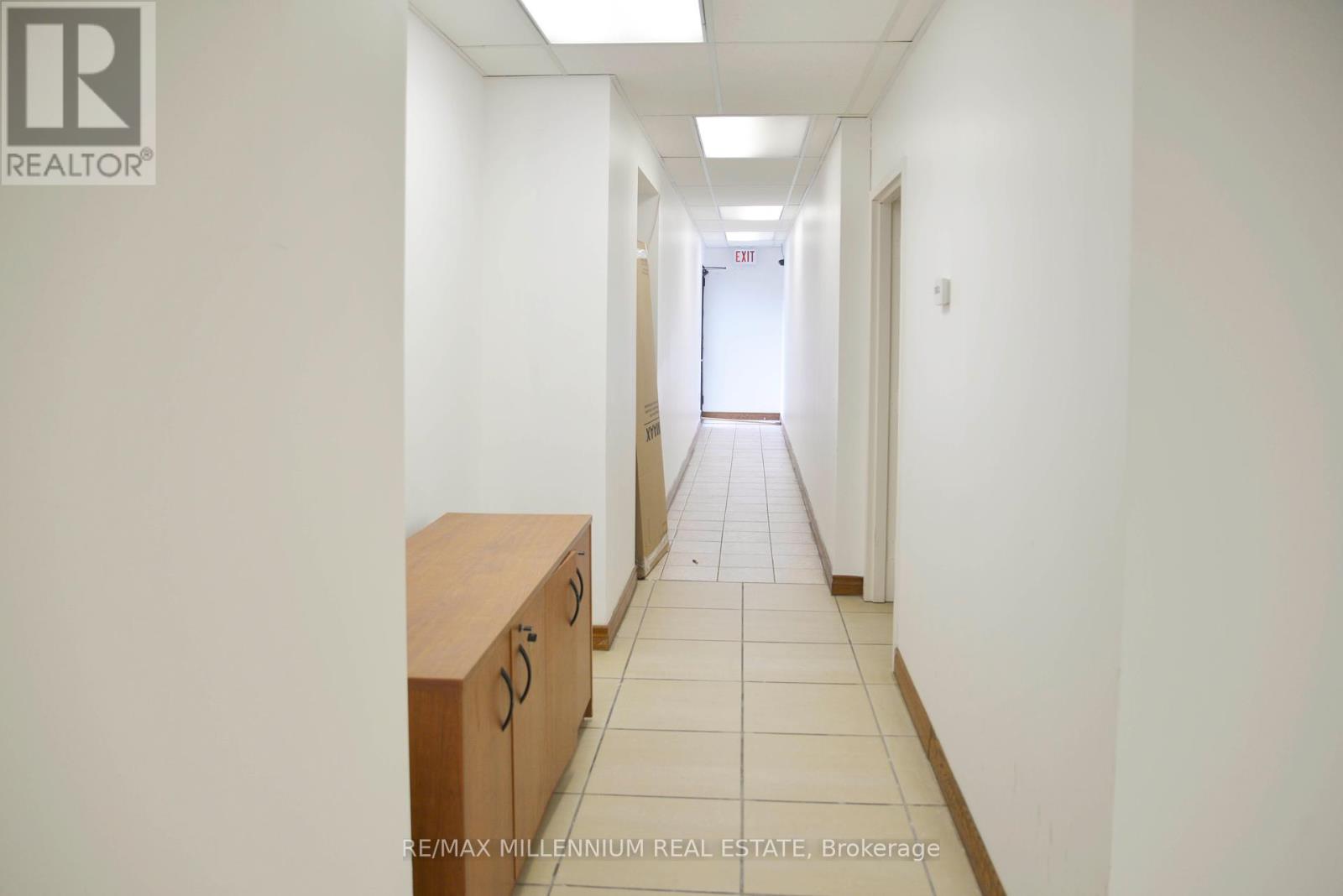 Photo 12 of 2821 Lake Shore Boulevard W, Toronto ON