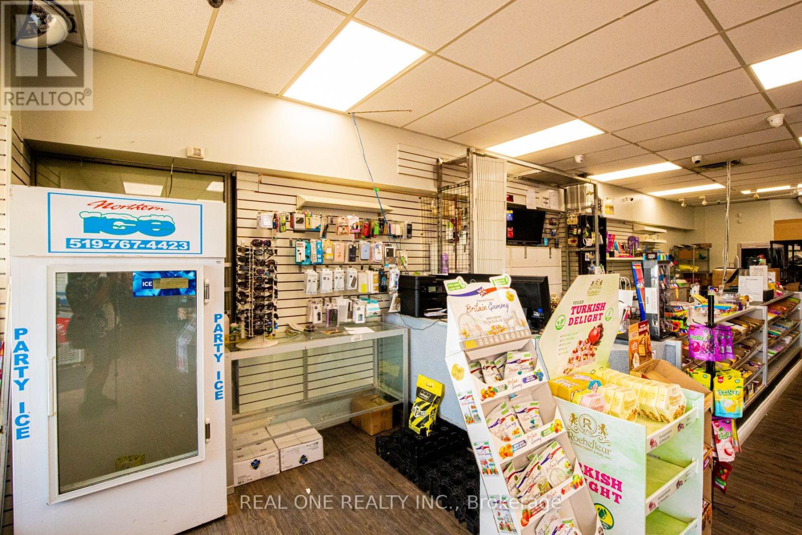 Photo 5 of A 5695 River Grove Avenue E, Mississauga ON