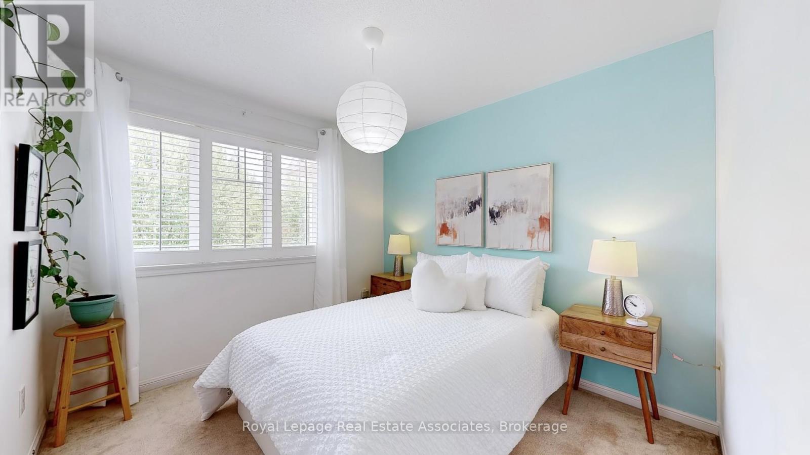 Photo 18 of 721 Shortreed Crescent, Milton ON