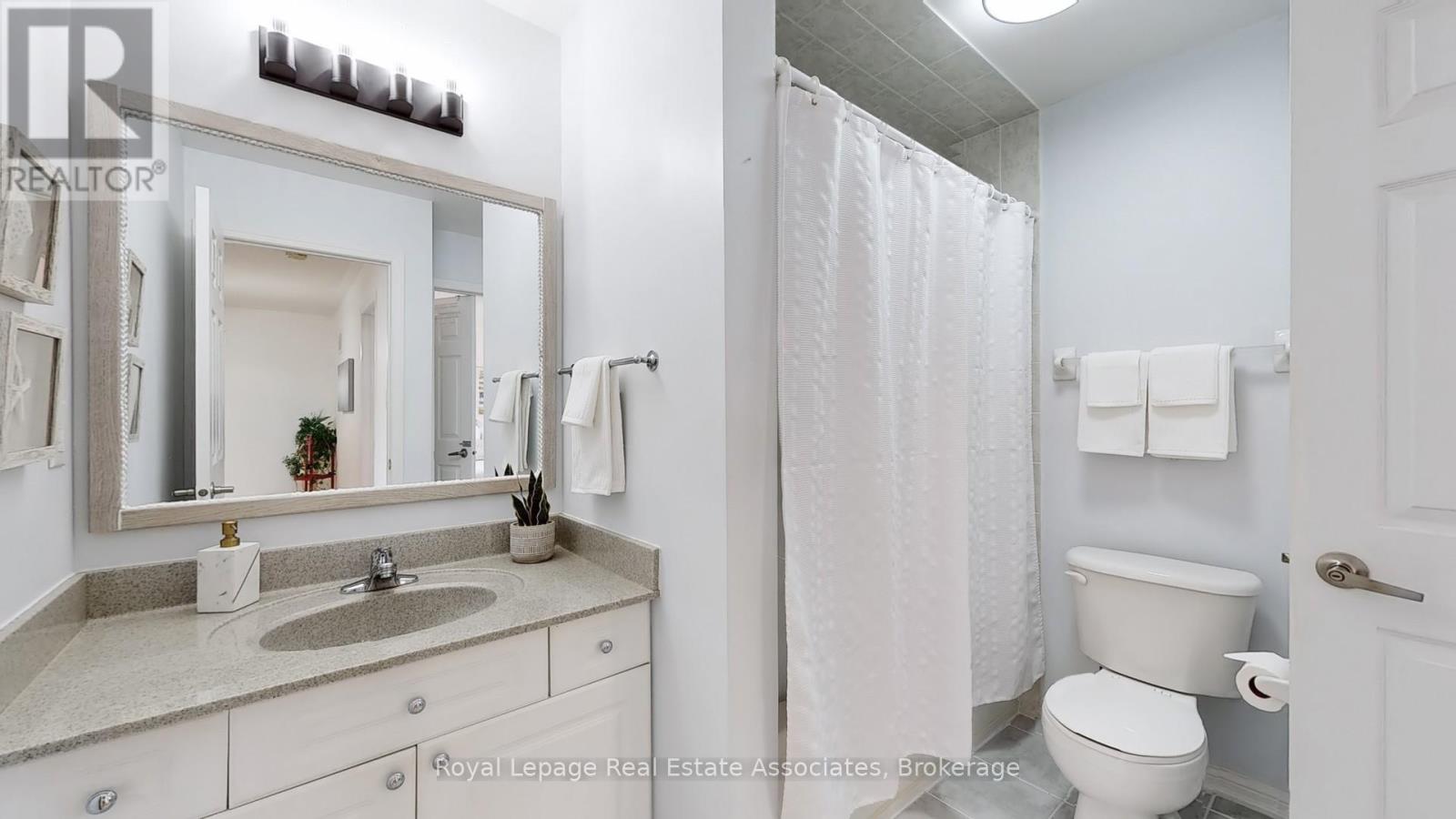 Photo 22 of 721 Shortreed Crescent, Milton ON