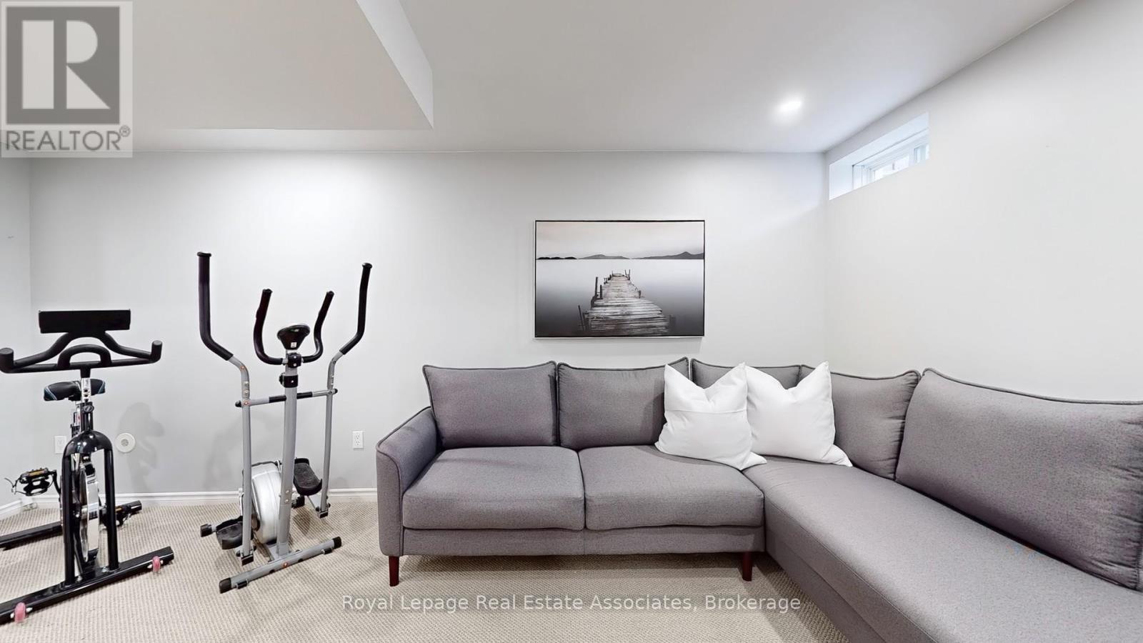 Photo 26 of 721 Shortreed Crescent, Milton ON
