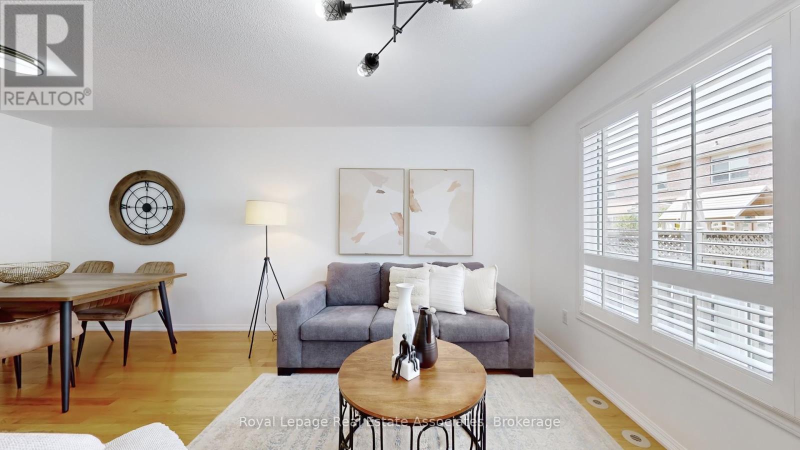 Photo 6 of 721 Shortreed Crescent, Milton ON