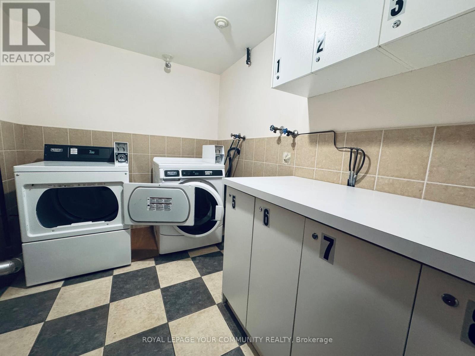 Photo 13 of G 1 2417 Dundas Street W, Toronto ON