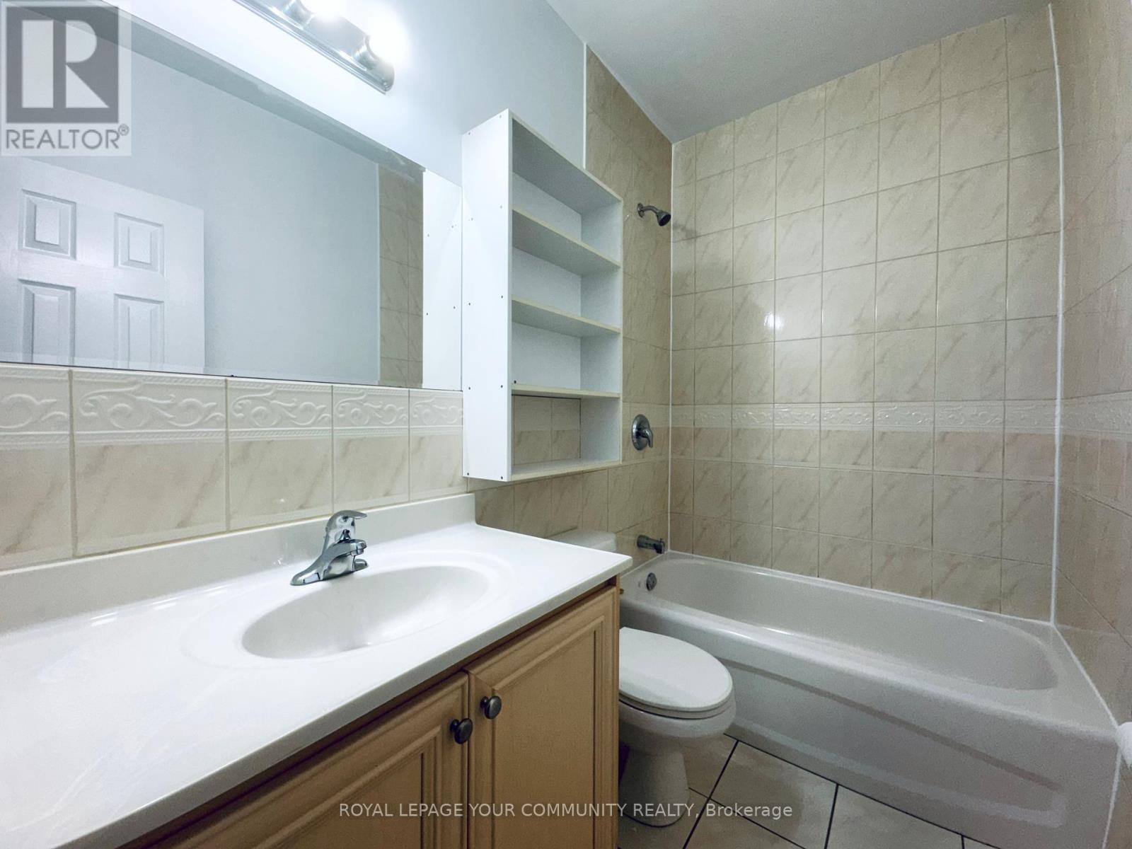 Photo 8 of G 1 2417 Dundas Street W, Toronto ON