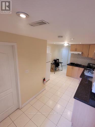 Photo 7 of 23 Hackett Avenue, Toronto ON