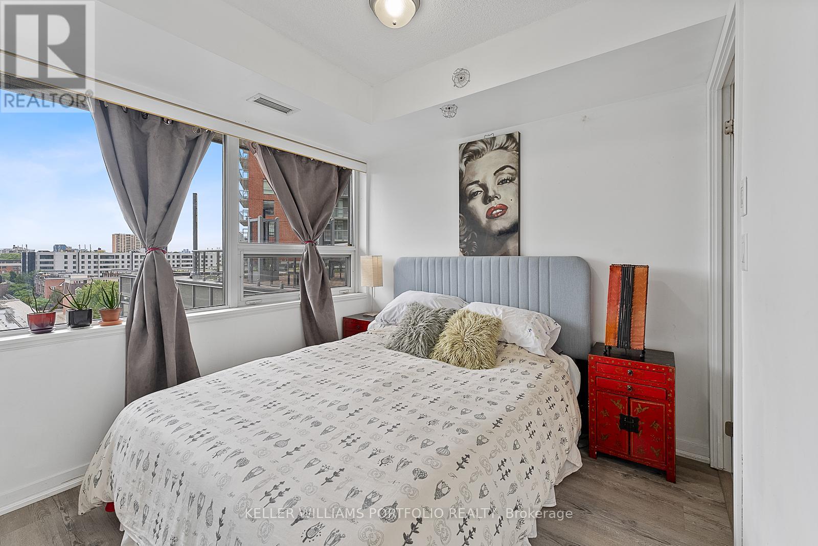 Photo 18 of 815 20 Joe Shuster Way, Toronto ON