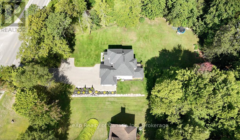 Photo 12 of 104 Norfolk County 13 Road, Norfolk ON