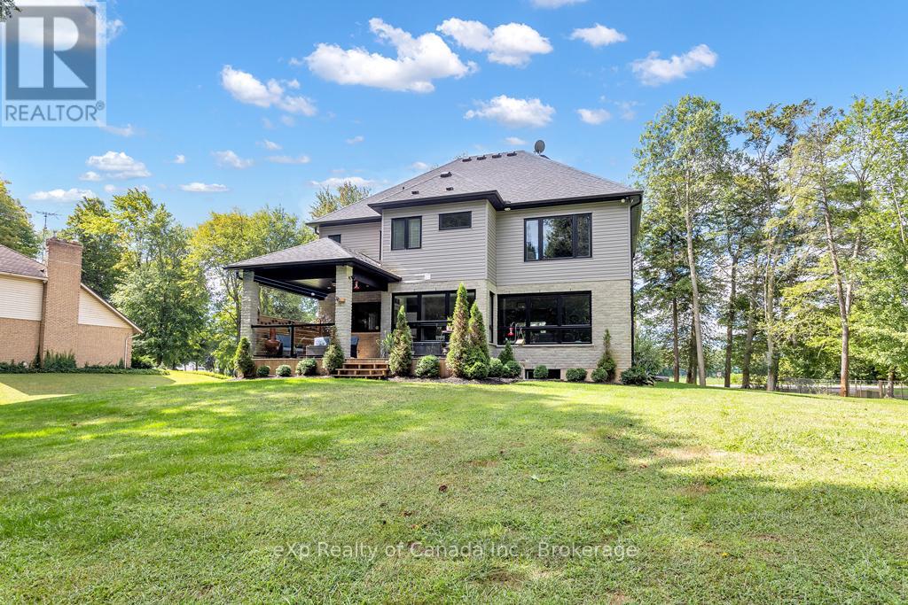 Photo 4 of 104 Norfolk County 13 Road, Norfolk ON