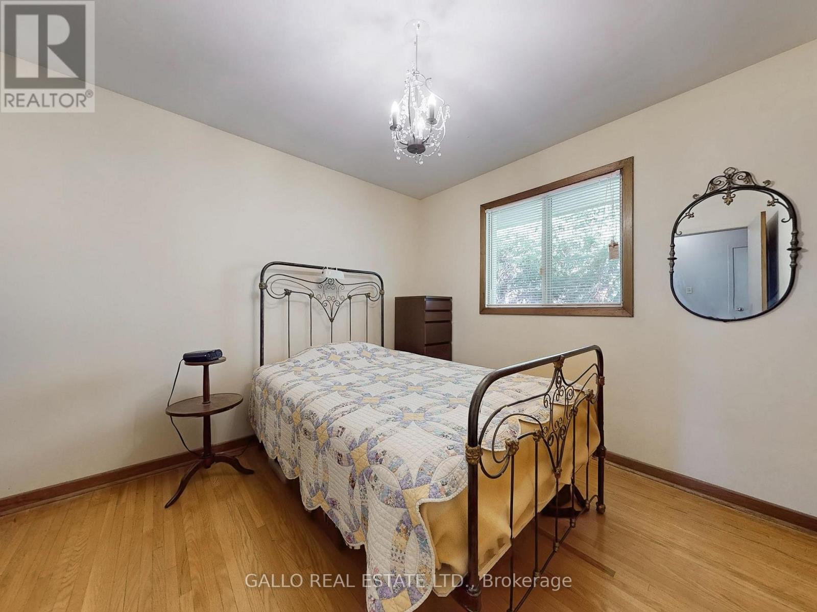 Photo 15 of 179 Church Street, Whitchurchstouffville ON