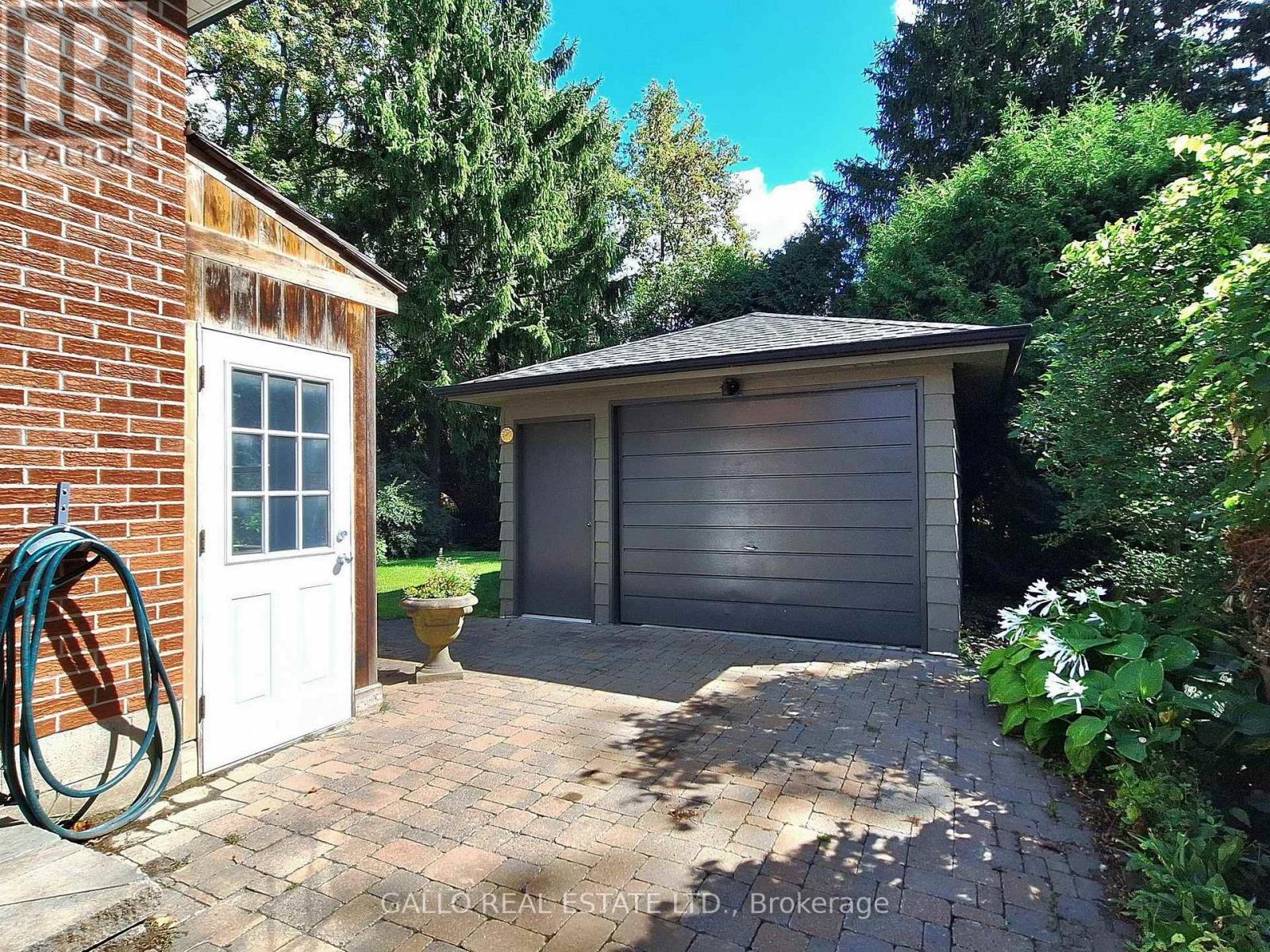 Photo 38 of 179 Church Street, Whitchurchstouffville ON