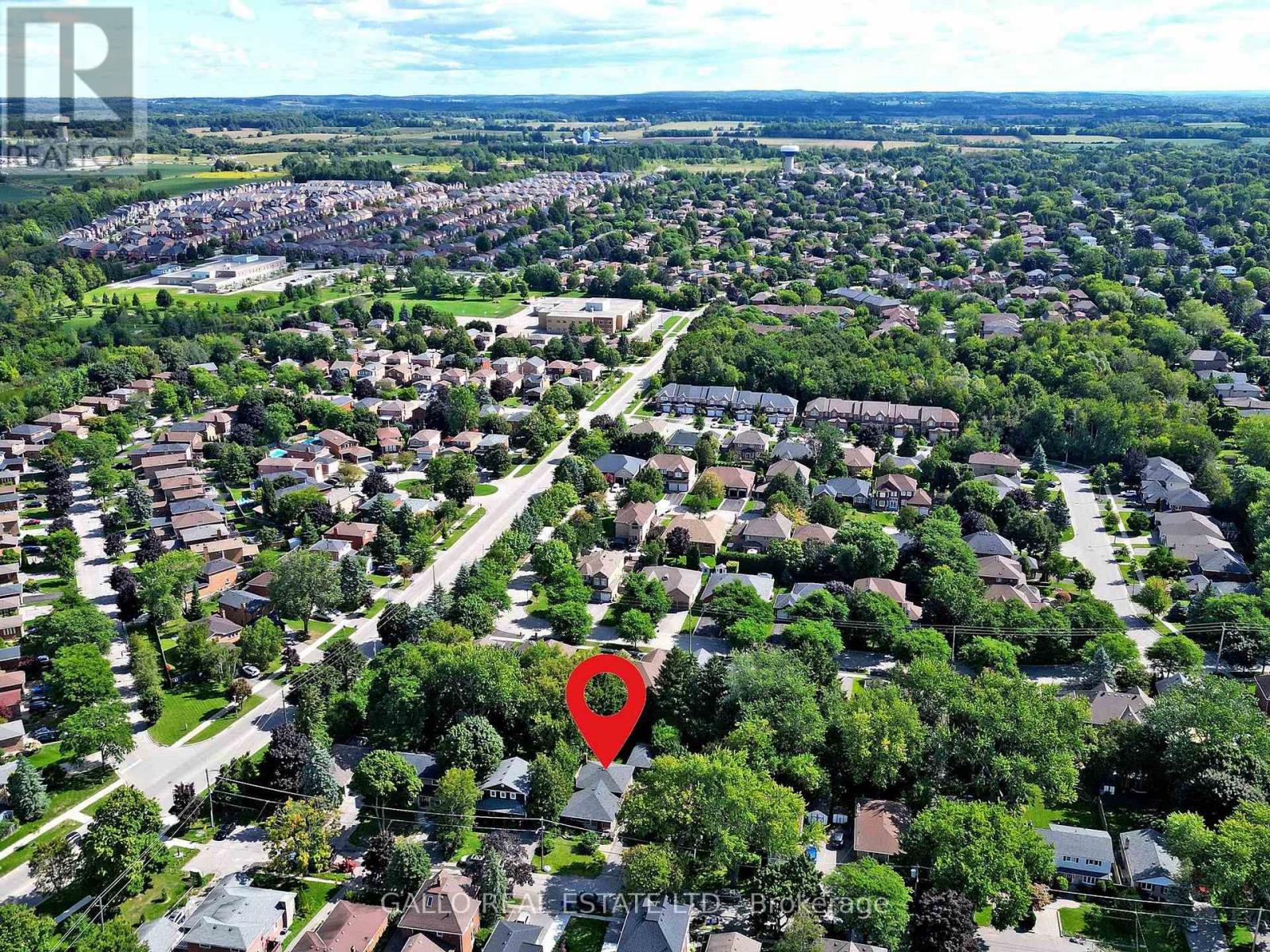 Photo 40 of 179 Church Street, Whitchurchstouffville ON