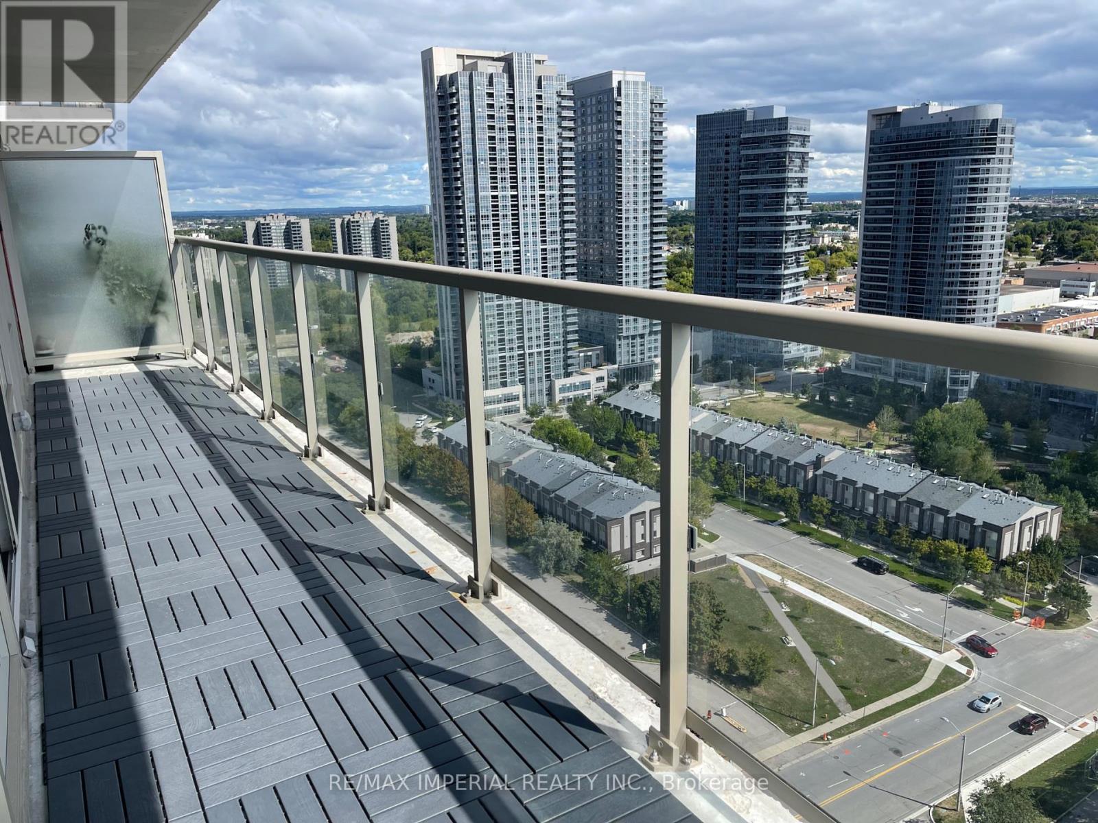 Photo 32 of 2508 2033 Kennedy Road, Toronto ON