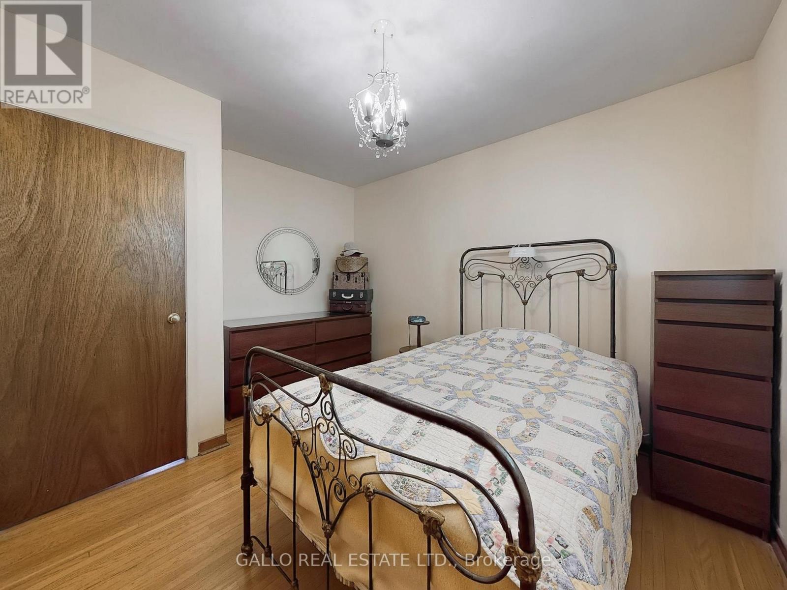 Photo 16 of 179 Church Street, Whitchurchstouffville ON