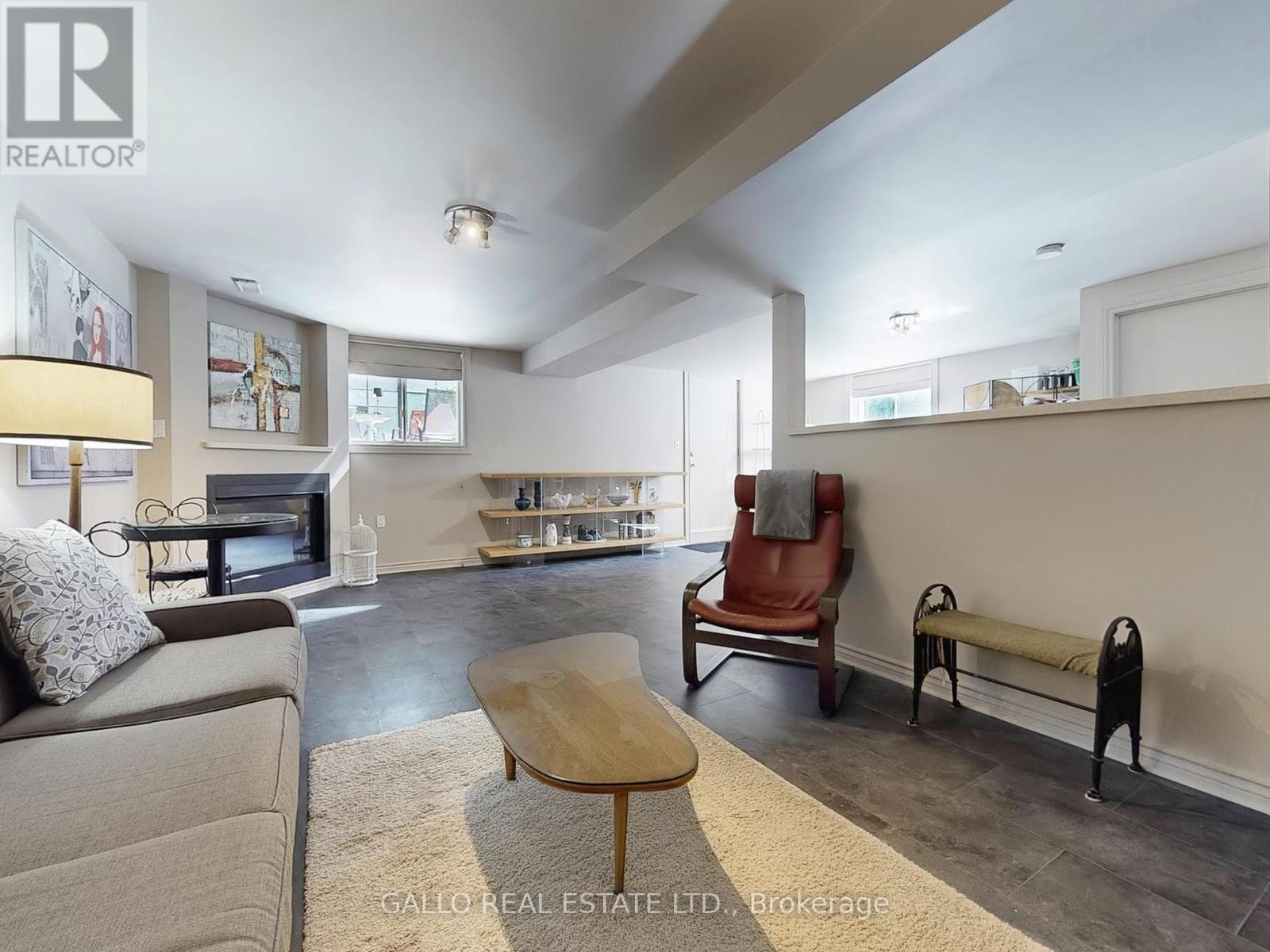 Photo 25 of 179 Church Street, Whitchurchstouffville ON