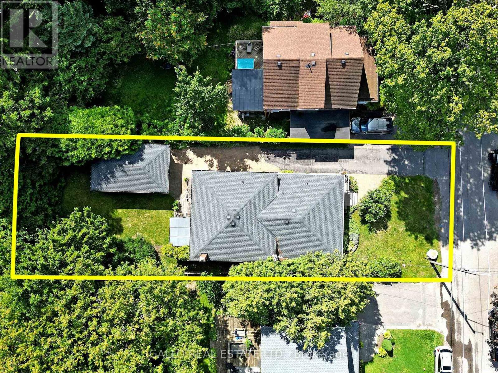 Photo 43 of 179 Church Street, Whitchurchstouffville ON