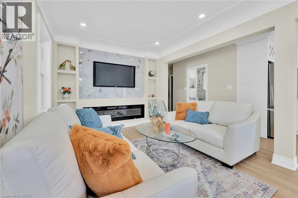 Photo 13 of 258 Brucedale Avenue E, Hamilton ON