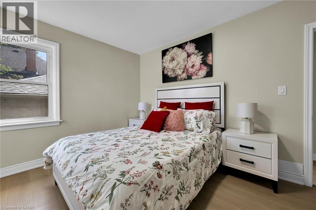 Photo 20 of 258 Brucedale Avenue E, Hamilton ON