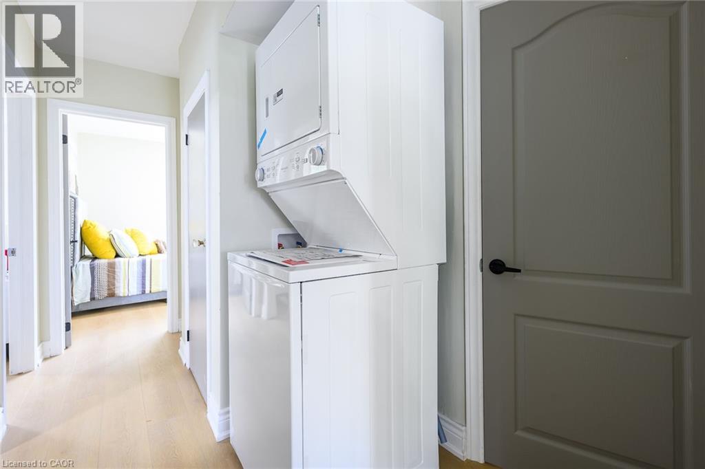 Photo 26 of 258 Brucedale Avenue E, Hamilton ON