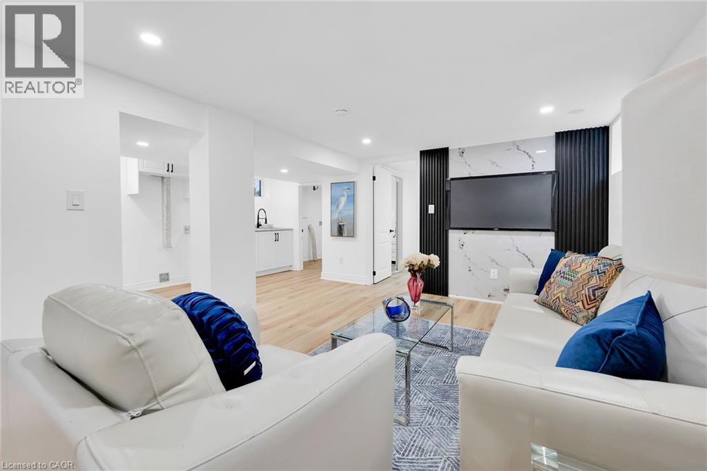 Photo 29 of 258 Brucedale Avenue E, Hamilton ON
