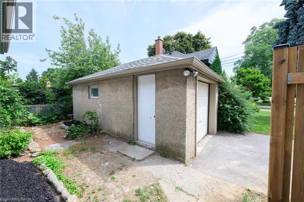 Photo 46 of 258 Brucedale Avenue E, Hamilton ON