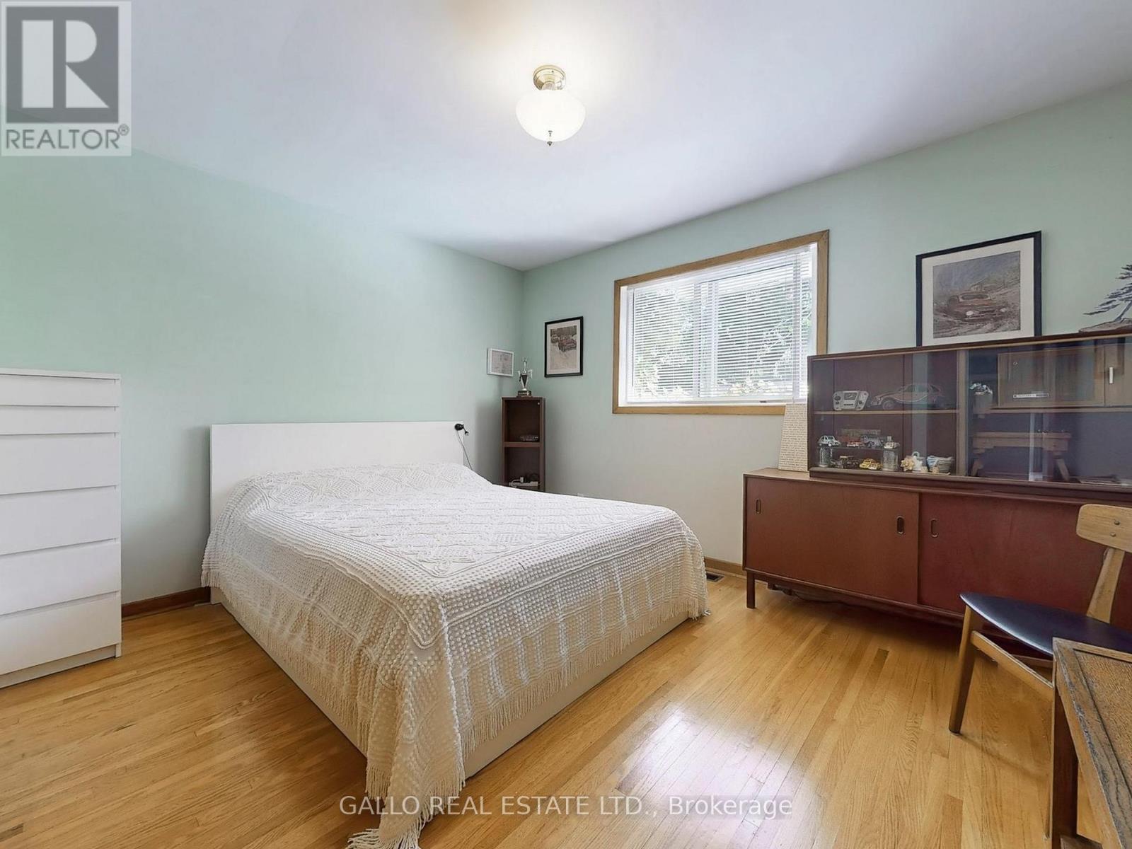 Photo 13 of 179 Church Street, Whitchurchstouffville ON