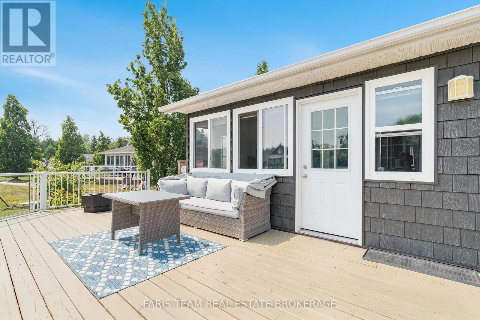 Photo 19 of 3 Awenda Avenue, Wasaga Beach ON