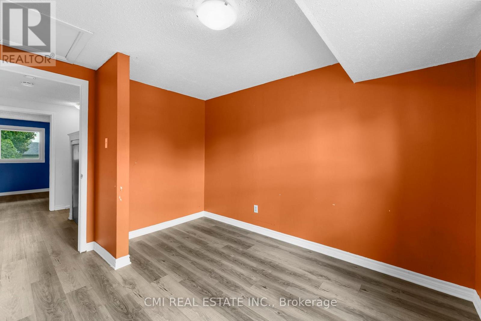 Photo 25 of 99 2570 Southvale Crescent, Ottawa ON