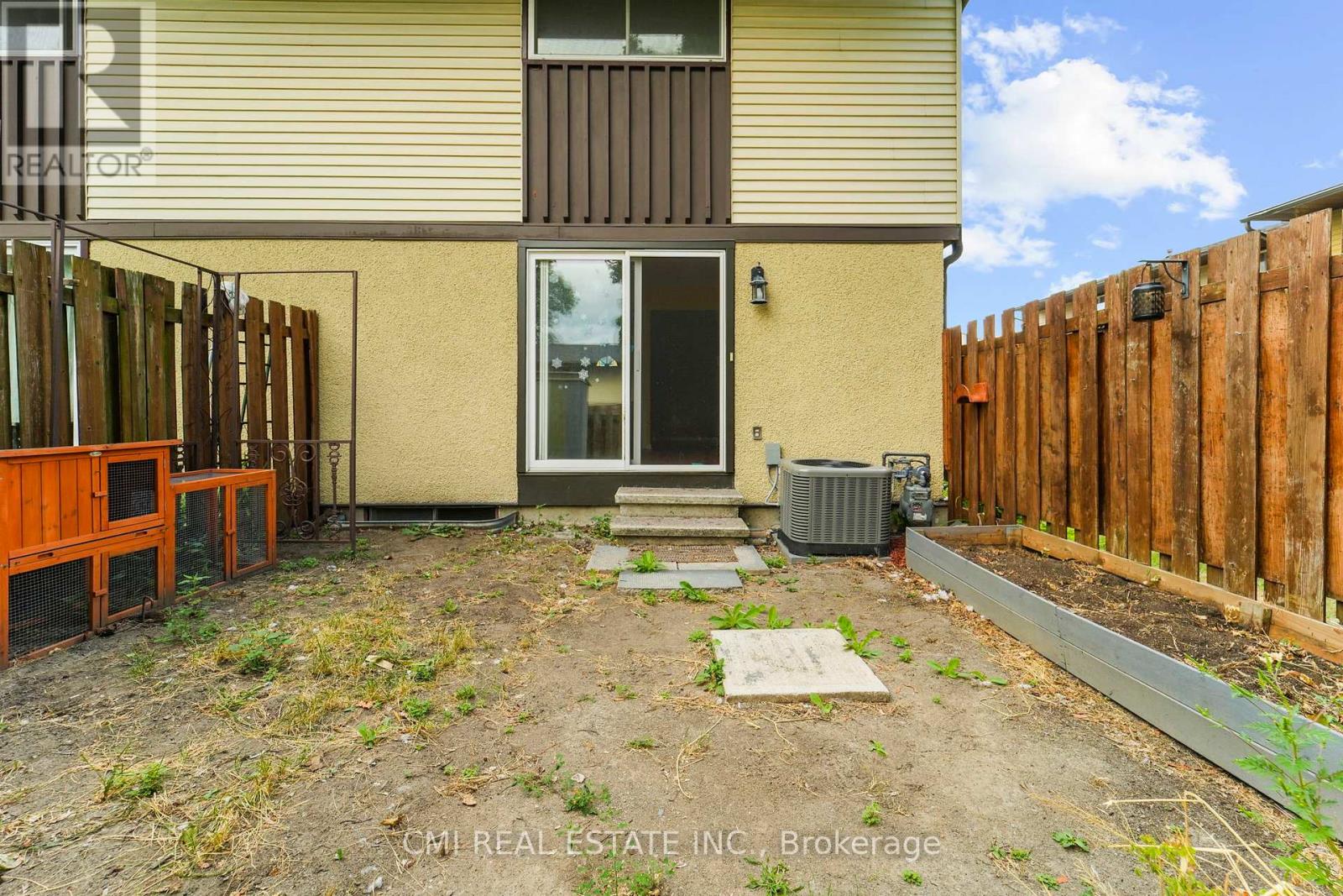 Photo 37 of 99 2570 Southvale Crescent, Ottawa ON