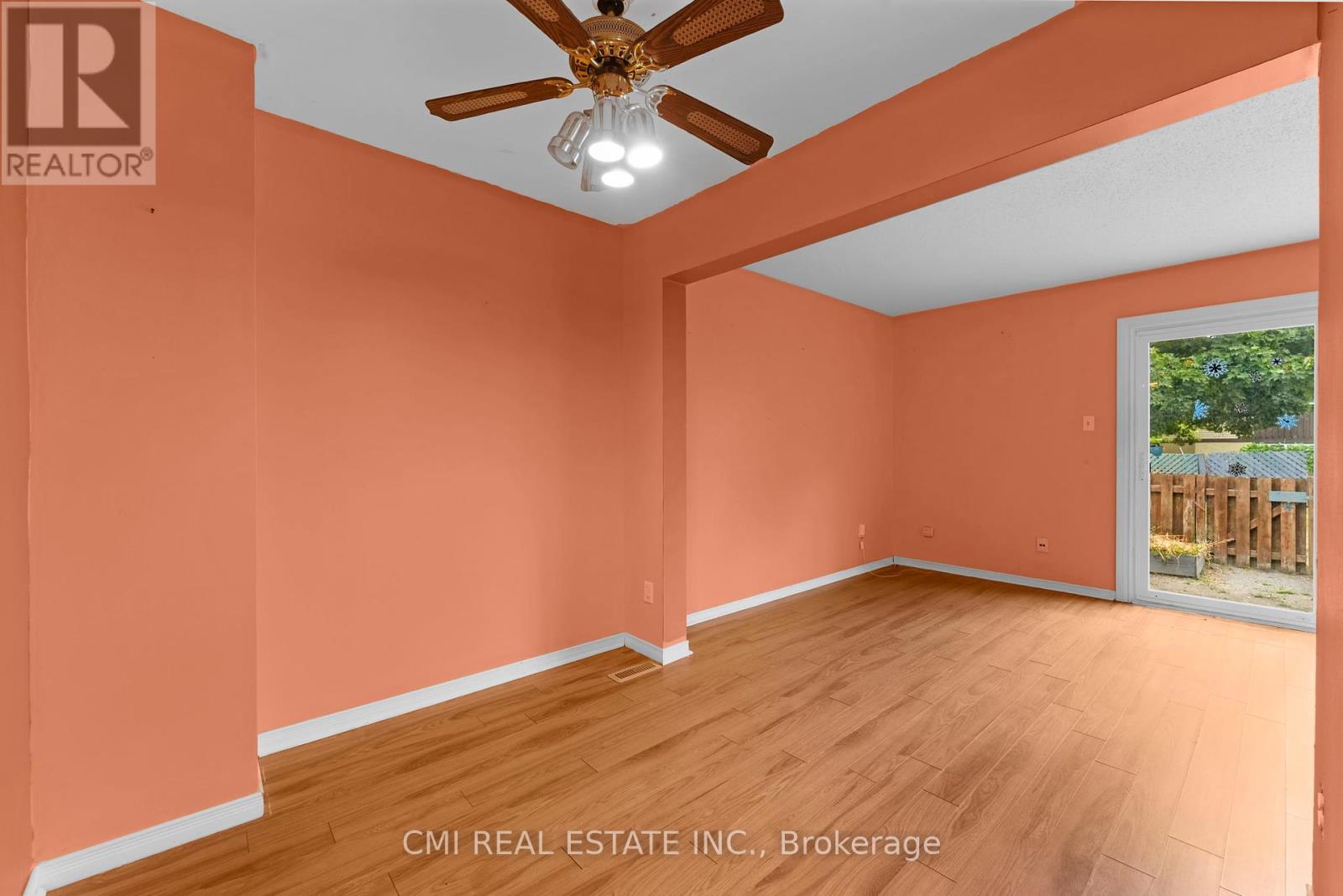 Photo 6 of 99 2570 Southvale Crescent, Ottawa ON